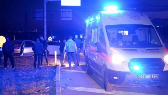 Edirne'de otomobil ile tır çarpıştı: 1 yaralı