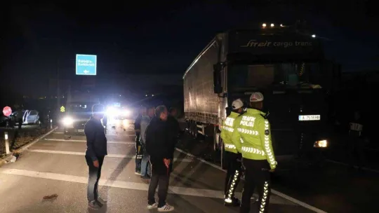 Edirne'de otomobil ile tır çarpıştı: 1 yaralı