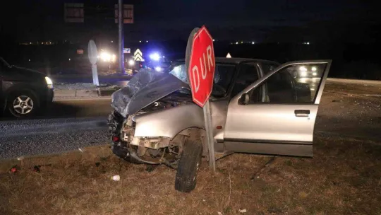 Edirne'de otomobil ile tır çarpıştı: 1 yaralı