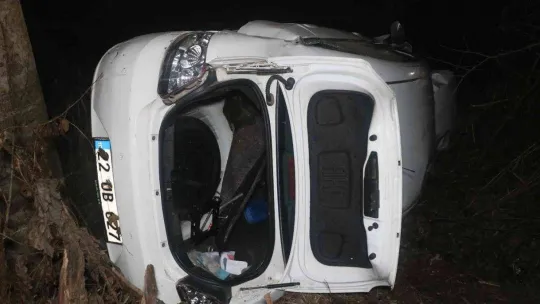 Edirne'de otomobil köprüden uçtu: 3'ü çocuk 5 yaralı