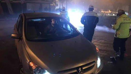 Edirne'de polis ekipleri yeni yıla görev başında girdi