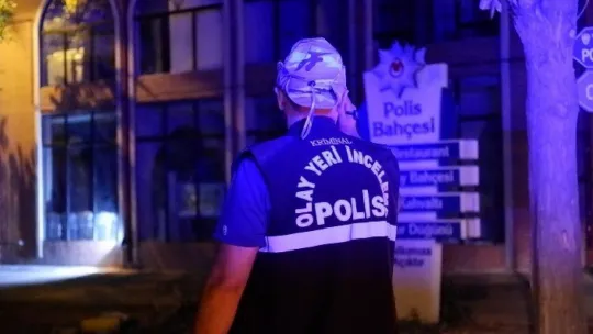 Edirne'de sıcak dakikalar: Polis sosyal tesislerine şüpheli çanta atıp kaçan kişiler yakalandı