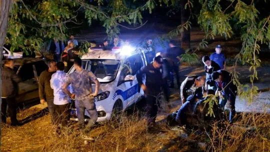 Edirne'de sıcak dakikalar: Polis sosyal tesislerine şüpheli çanta atıp kaçan kişiler yakalandı