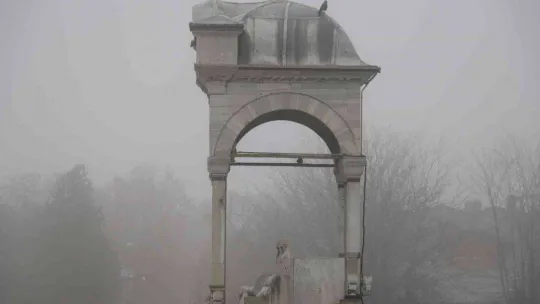 Edirne'de sis sebebiyle tarihi simgeler gözden kayboldu
