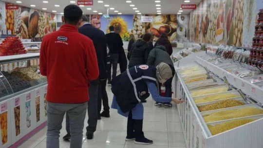 Edirne'deki kuru yemişçilerde yılbaşı öncesi denetim yapıldı