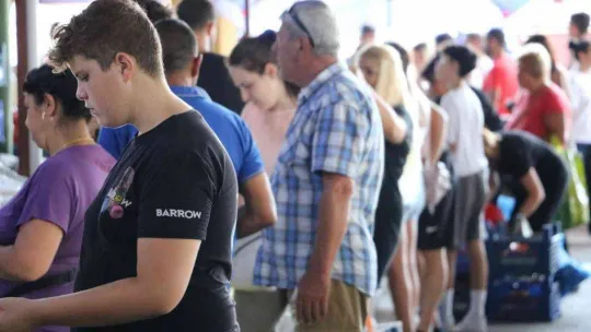 Edirne'ye akın eden Bulgarlar bin Euro harcıyor