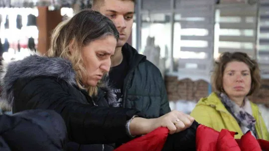 Edirne'ye akın eden Bulgarlar esnafın yüzünü güldürdü