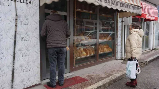 Edirneli esnaftan 'Askıda Ekmek' uygulaması