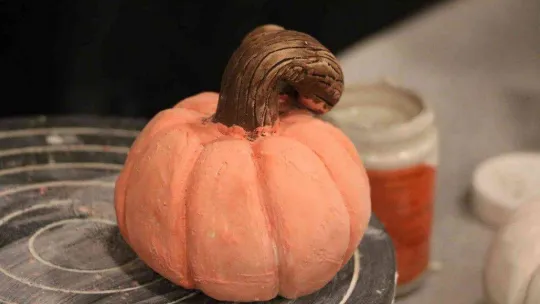 Edirneli kadınlar çamuru sanat eserine dönüştürüyor