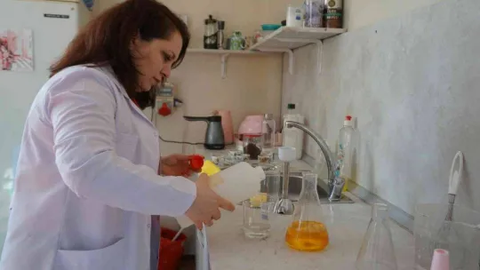 Edirneli kimyagerden çevreci proje: Atık yağlar mayi sabununa dönüşüyor