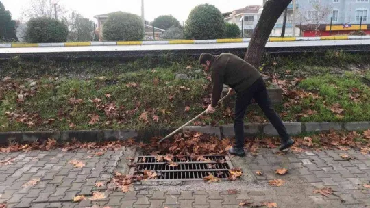 Edremit Belediyesi'nden yağışlara karşı önlem