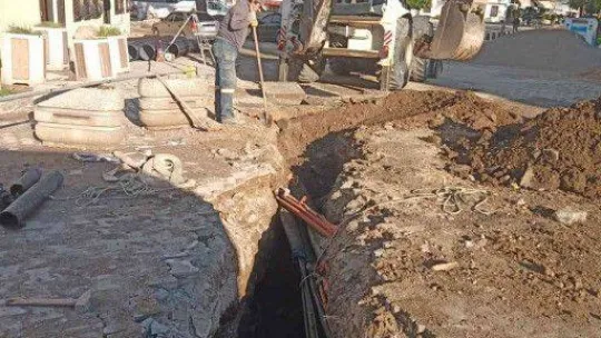 Edremit Belediyesi sorunsuz bir alt yapı için 7/24  çalışıyor