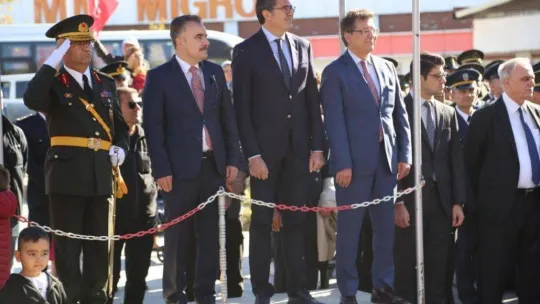 Edremit'te Cumhuriyet'in 99. yıldönümünü coşkuyla kutlandı