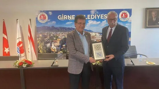Edremitli muhtarlar KKTC'nin Cumhuriyet Bayramı'na katıldı
