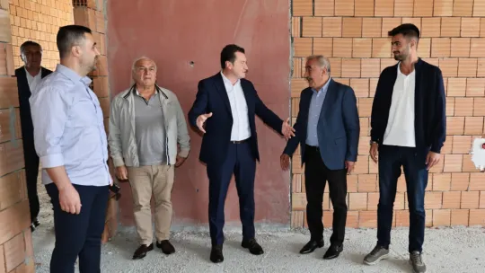 Başkan Balcıoğlu Ayfar Otomotiv ve Ayfar Mesleki ve Teknik Lisesi'ni Ziyaret Etti