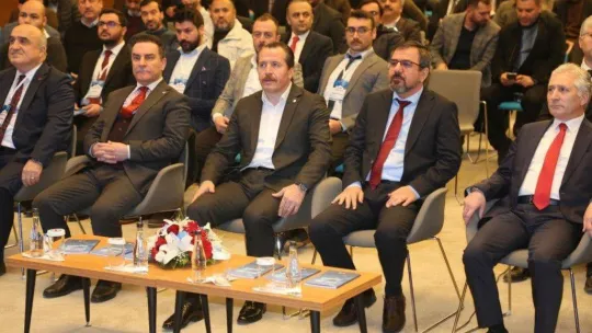 Eğitim Bir-Sen Başkanı Yalçın: 'Yabancı düşmanlığına dayanan politikaları ülke politikası haline getiriyorlar'