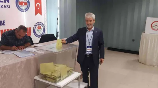 Eğitim Bir Sen'de Ercan Kurter yeni başkan