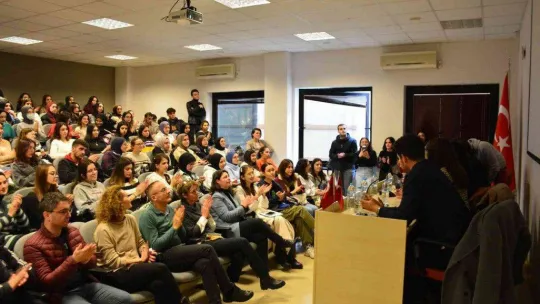 Eğitim Fakültesi öğrencilerine farkındalık eğitimi