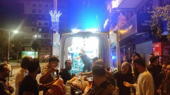 Eğlence mekanında tartıştığı kişiye kurşun yağdırıp kaçtı