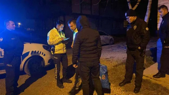 Ehliyetsiz sürücü kovalamaca sonucu yakalandı