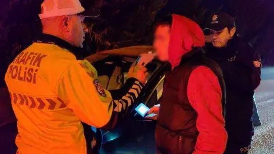 Ehliyetsiz sürücünün savunması şaşırttı: 'Ekmek almaya gidiyorduk'