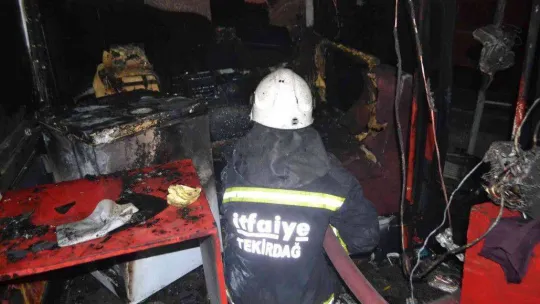 Ekmek teknesi küle döndü: 'Vay gitti benim köfte arabam vay' diyerek hüngür hüngür ağladı