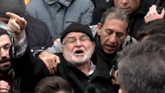 Ekrem İmamoğlu Bursa Kapalı Çarşıda Başkan Erdoğan sloganlarıyla karşılandı