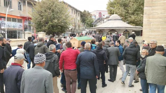 Elazığ'da öldürülen kadın Malkara 'da defnedildi