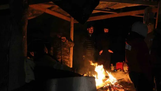 Elbistan'da arama kurtarma çalışmaları devam ediyor