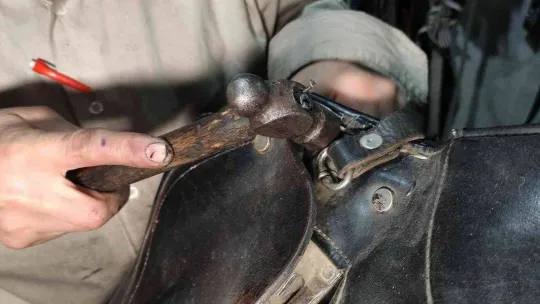 Elli yıl öncesinin en gözde mesleğiydi, şehirde bir tek o kaldı