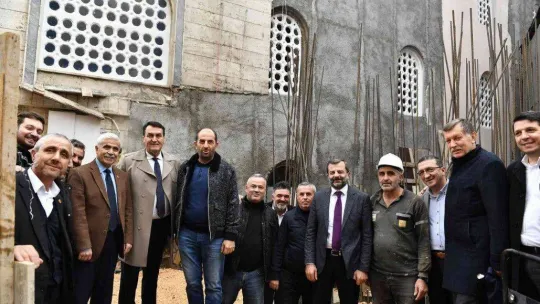 Elmasbahçeler Merkez Camii'ne yeni minare