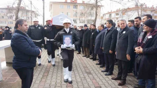 Emekli emniyet müdürü törenle son yolculuğuna uğurlandı