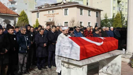 Emekli emniyet müdürü törenle son yolculuğuna uğurlandı