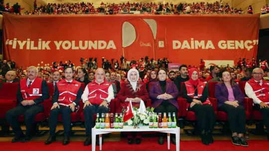 Emine Erdoğan: 'Gönüllülük kültürünü yaşatırsak, dünya sevgiyle çepeçevre kuşanır'