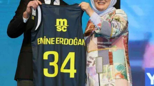 Emine Erdoğan: 'Sıfır Atık hareketi, sizlerin ellerinde yükselip tüm dünyaya ve gelecek nesillere miras kalacak'