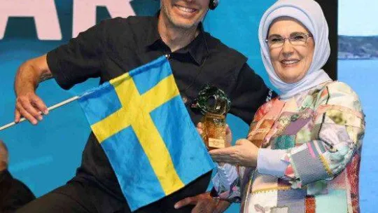 Emine Erdoğan: 'Sıfır Atık hareketi, sizlerin ellerinde yükselip tüm dünyaya ve gelecek nesillere miras kalacak'