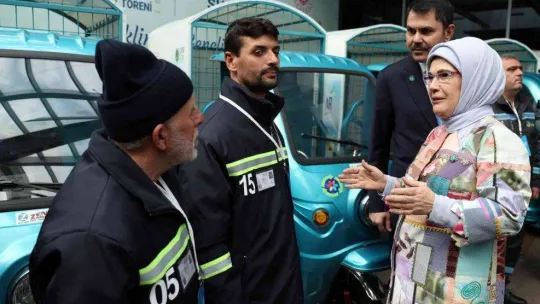 Emine Erdoğan: 'Sıfır Atık hareketi, sizlerin ellerinde yükselip tüm dünyaya ve gelecek nesillere miras kalacak'