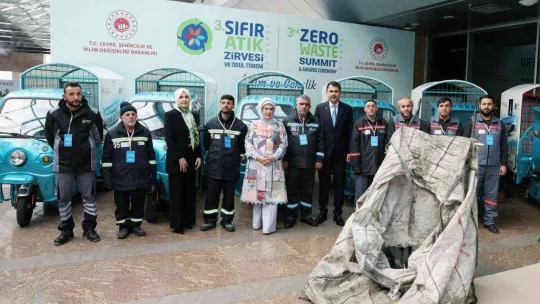 Emine Erdoğan: 'Sıfır Atık hareketi, sizlerin ellerinde yükselip tüm dünyaya ve gelecek nesillere miras kalacak'