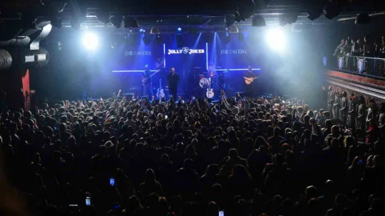 Emir Can İğrek, şarkıyı Bursaspor'a ithaf etti