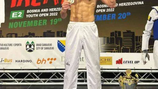 Emircan Turan, Bosna'da tekvandoda altın madalya kazandı