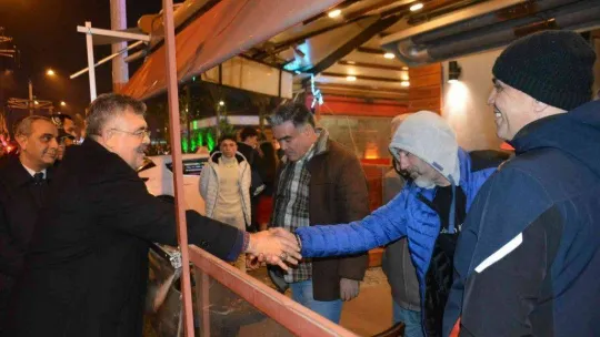 Emniyet müdürü sokağa indi, ekipleri tek tek denetledi