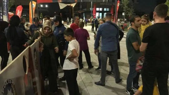 Emniyetin hayata geçirdiği mobil uygulamalar tanıtıldı