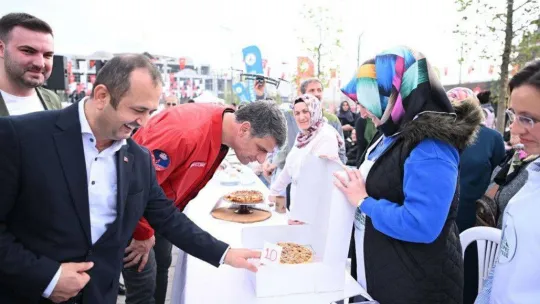 En fazla kestaneyi yiyip en güzel tatlıyı yapan ödülü kaptı