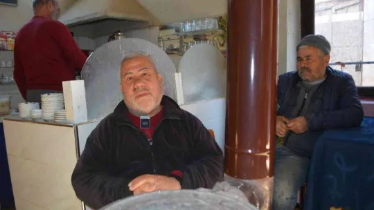 Enflasyona inat çayı 1 TL'ye satıyor