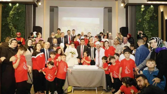 Engelli bireylerin defilesi büyük beğeni topladı