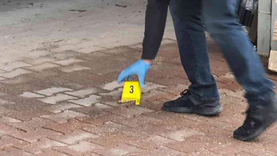 Eniştesini çalıştığı fabrika önünde av tüfeği ile vurdu