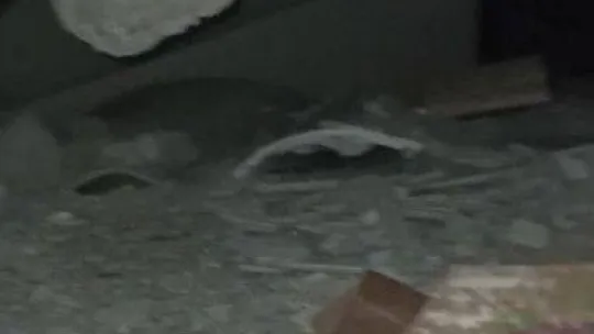 Enkaz altında Kur'an-ı Kerim okudu