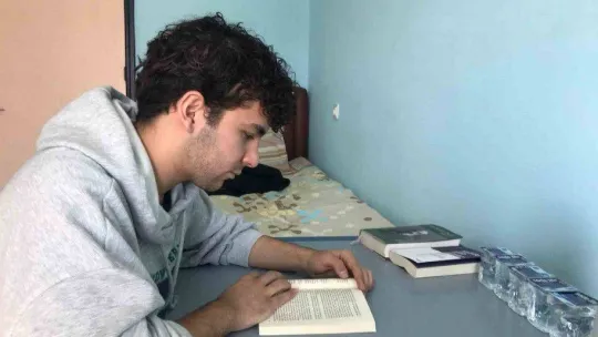 Enkazda 63 saat kalan lise öğrencisi yaşadıklarını anlattı