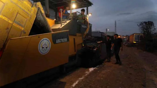 Erenler'de 15 sokak daha asfalt ile yenilendi