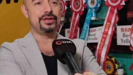 Esenler'de kanaryalar güzellikleriyle yarıştı